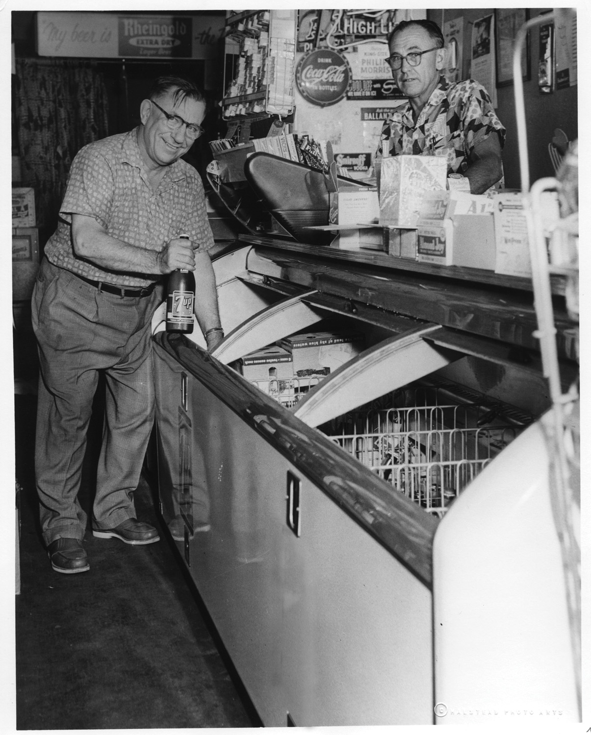 "1950_RollTopCooler_True-hi"